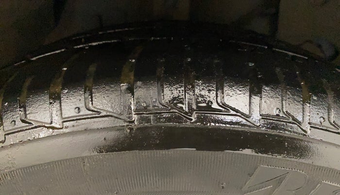 2014 Tata Zest XMS PETROL, Petrol, Manual, 61,924 km, Right Front Tyre Tread