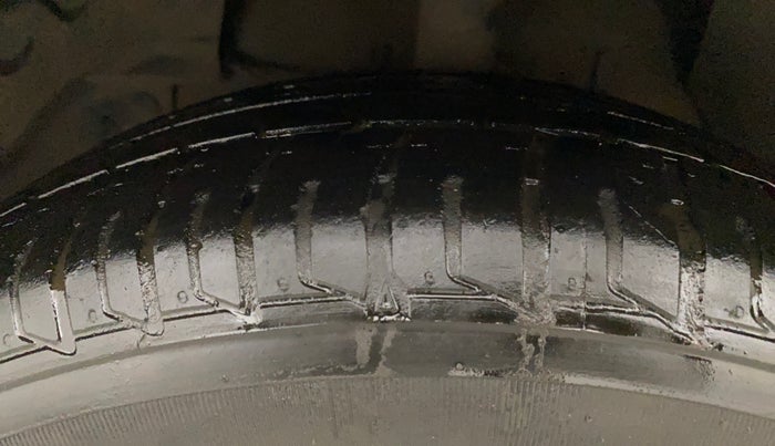 2014 Tata Zest XMS PETROL, Petrol, Manual, 61,924 km, Left Front Tyre Tread