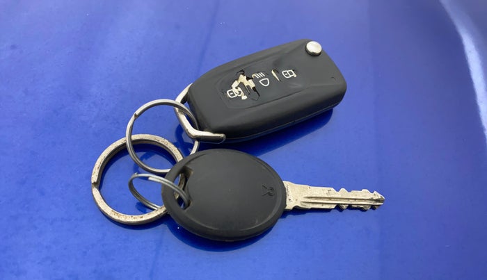 2014 Tata Zest XMS PETROL, Petrol, Manual, 61,924 km, Key Close Up