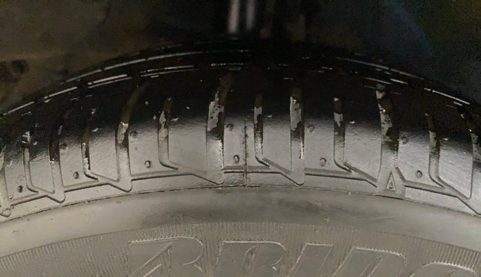 2014 Tata Zest XMS PETROL, Petrol, Manual, 61,924 km, Right Rear Tyre Tread