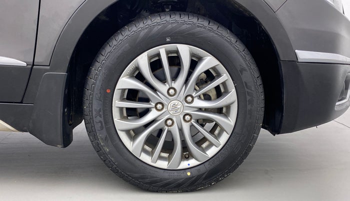 2017 Maruti S Cross ZETA 1.3, Diesel, Manual, 43,830 km, Right Front Wheel