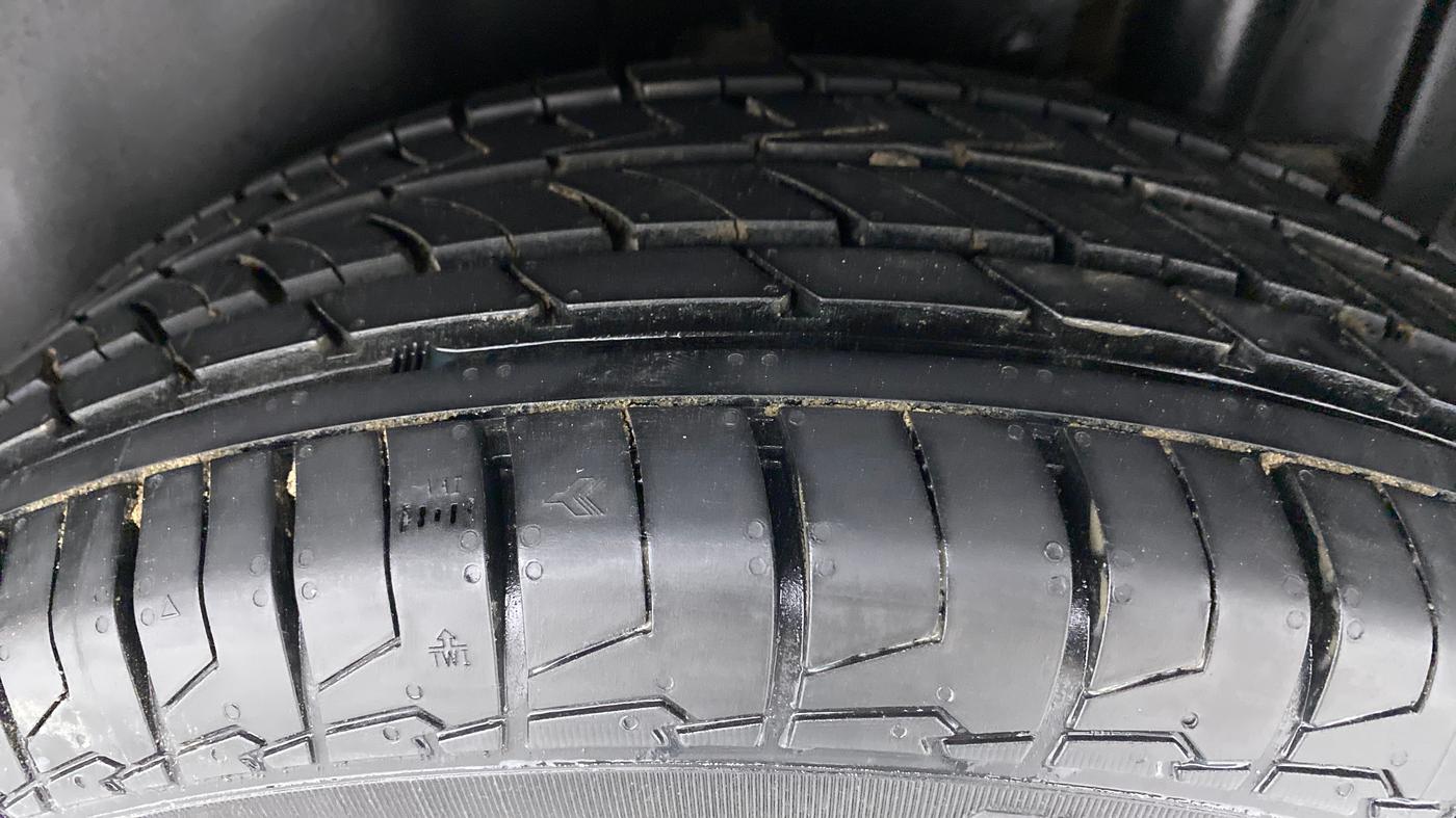 2017 Maruti S Cross ZETA 1.3, Diesel, Manual, 43,830 km, Left Rear Tyre Tread