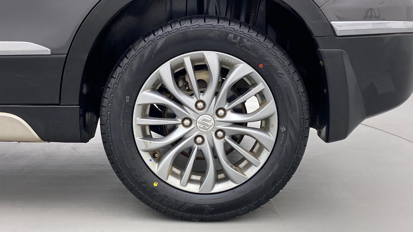 2017 Maruti S Cross ZETA 1.3, Diesel, Manual, 43,830 km, Left Rear Wheel