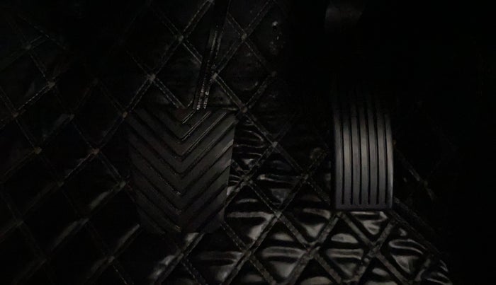 2023 KIA SONET HTX 1.0 IMT, Petrol, Manual, 7,511 km, Pedals