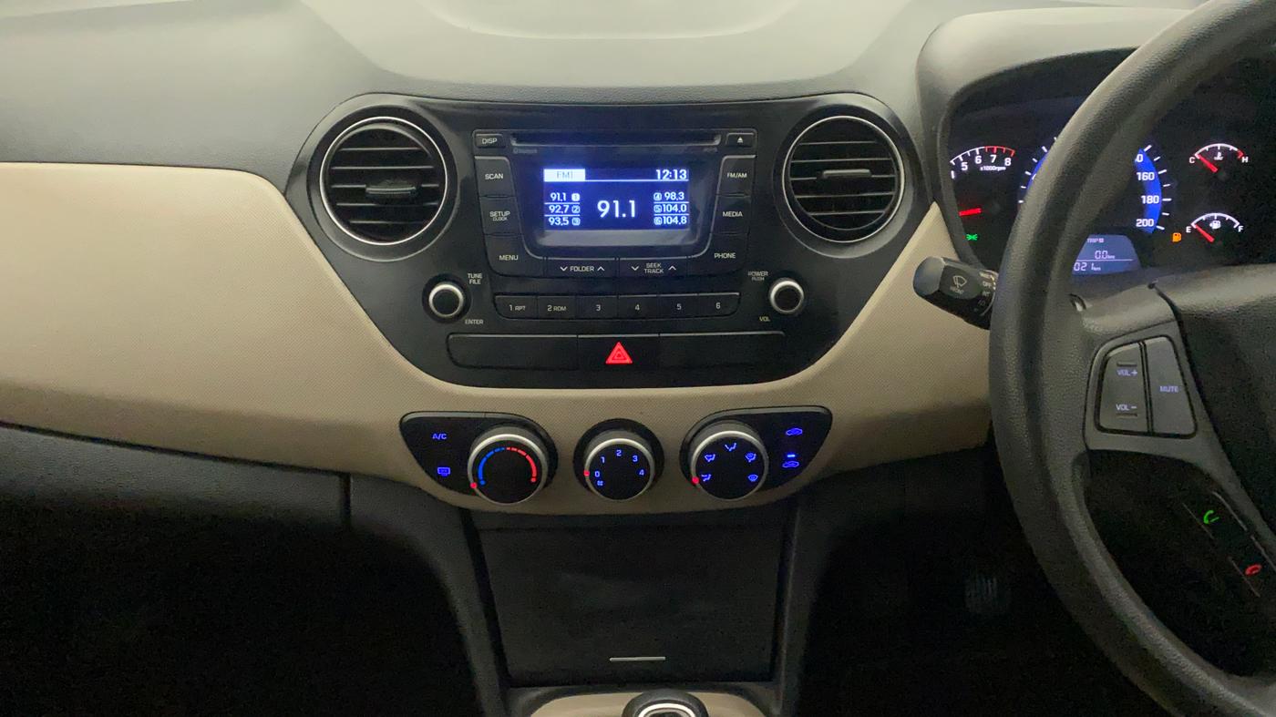 2014 Hyundai Xcent S (O) 1.2, Petrol, Manual, 9,021 km, Air Conditioner