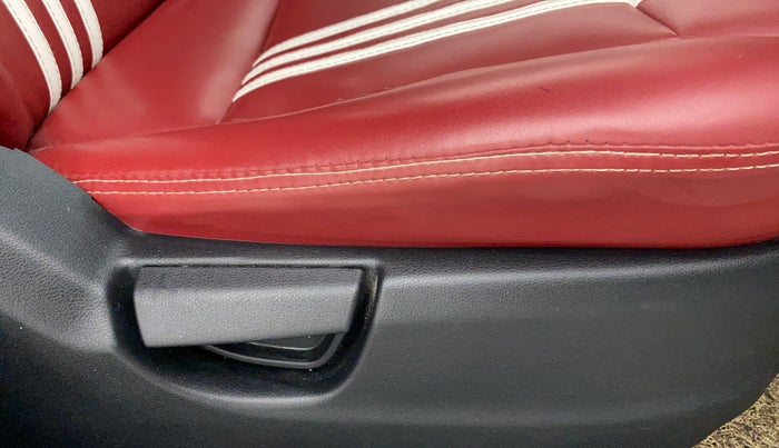 2020 Hyundai NEW SANTRO ERA EXECUTIVE, Petrol, Manual, 39,729 km, Driver Side Adjustment Panel