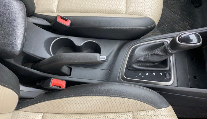 2019 Hyundai Verna 1.6 VTVT SX (O) AT, Petrol, Automatic, 48,723 km, Gear Lever