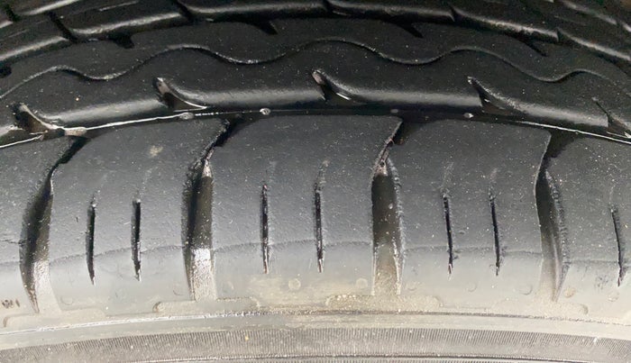 2019 Hyundai Verna 1.6 VTVT SX (O) AT, Petrol, Automatic, 48,723 km, Right Front Tyre Tread