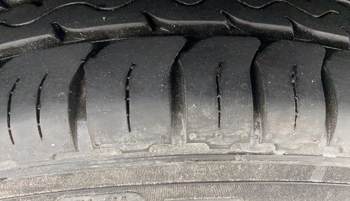 2019 Hyundai Verna 1.6 VTVT SX (O) AT, Petrol, Automatic, 48,723 km, Right Rear Tyre Tread
