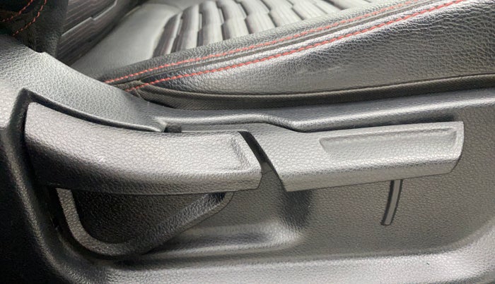 2022 KIA SONET GTX PLUS 1.0 IMT, Petrol, Manual, 10,753 km, Driver Side Adjustment Panel