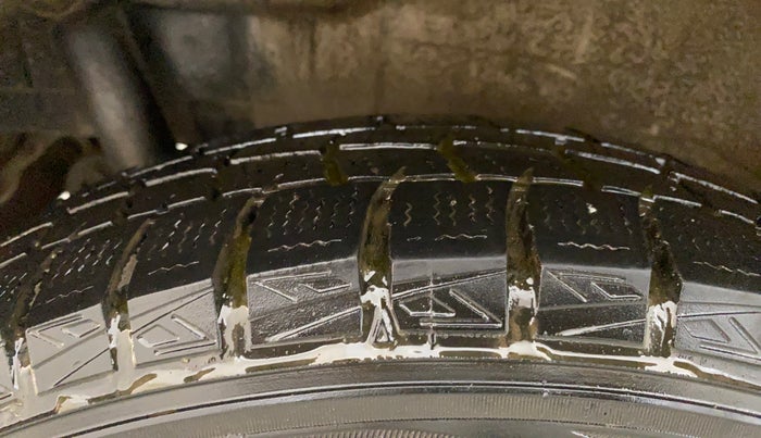 2015 Maruti Wagon R 1.0 LXI CNG, CNG, Manual, 95,668 km, Right Rear Tyre Tread