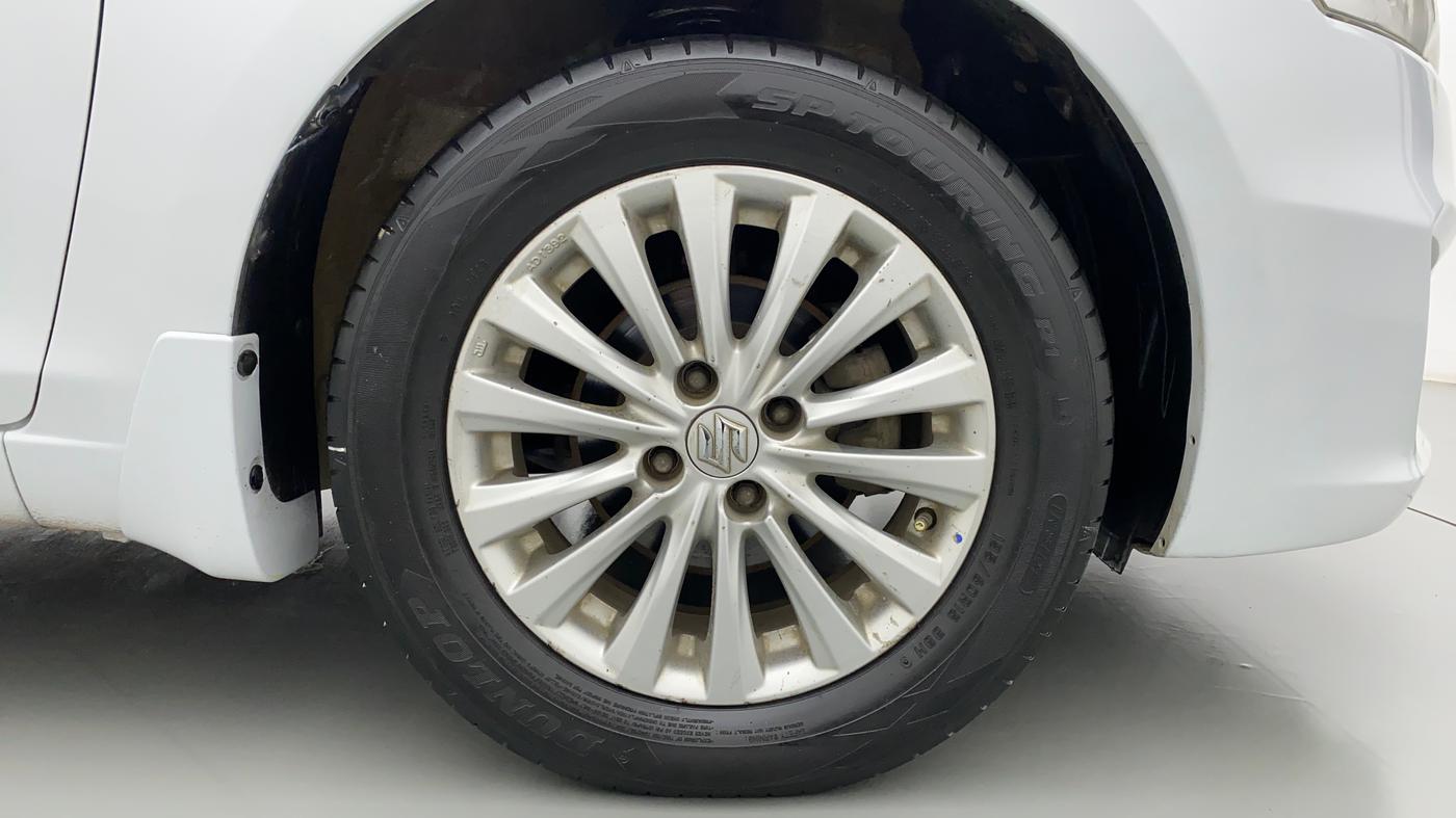 2015 Maruti Ciaz ZDI, Diesel, Manual, 56,026 km, Right Front Wheel