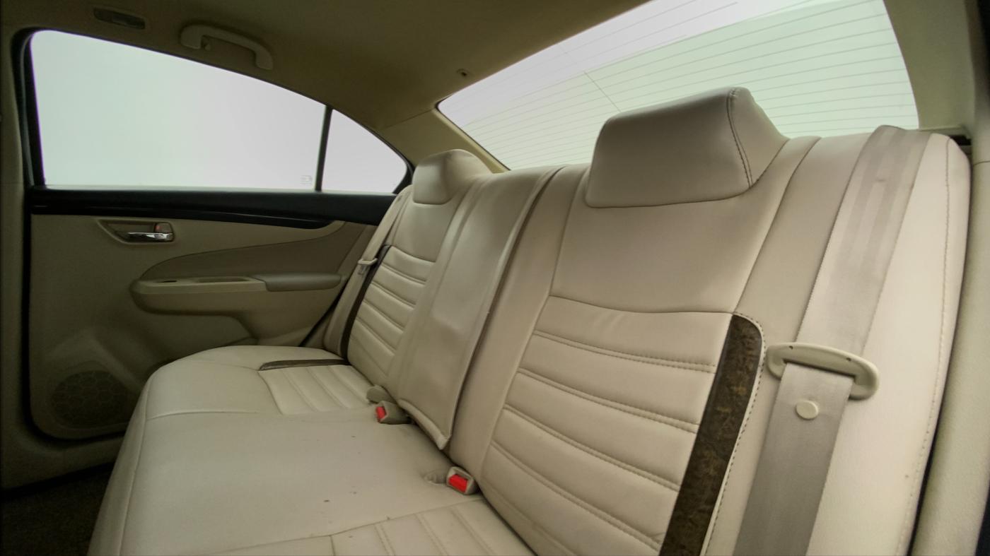 2015 Maruti Ciaz ZDI, Diesel, Manual, 56,026 km, Right Side Rear Door Cabin