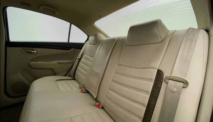 2015 Maruti Ciaz ZDI, Diesel, Manual, 56,026 km, Right Side Rear Door Cabin