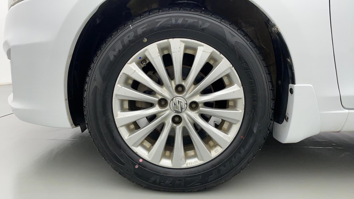 2015 Maruti Ciaz ZDI, Diesel, Manual, 56,026 km, Left Front Wheel