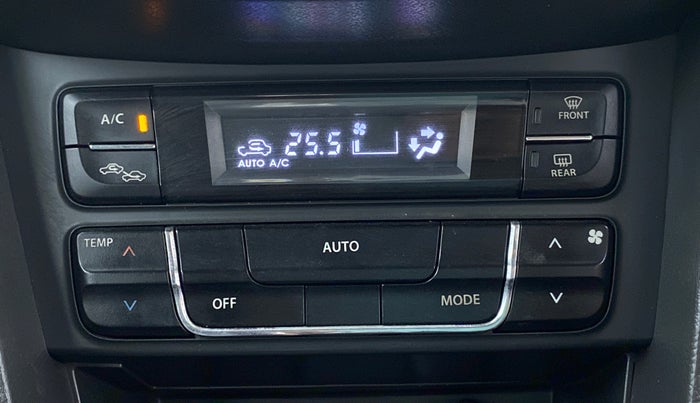 2016 Maruti Vitara Brezza ZDI PLUS DUAL TONE, Diesel, Manual, 55,228 km, Automatic Climate Control