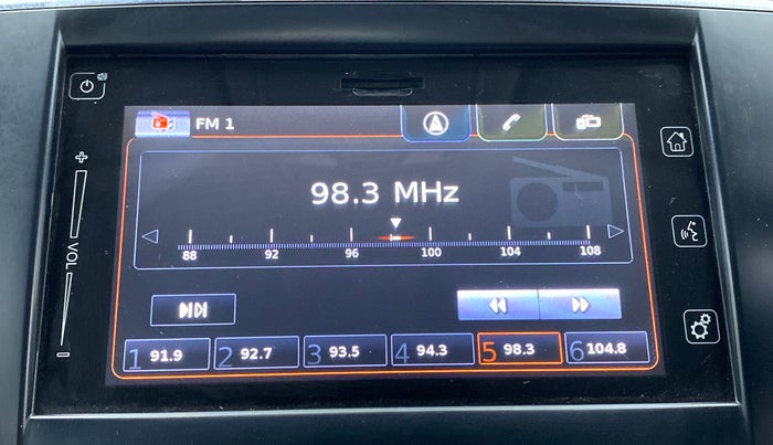 2016 Maruti Vitara Brezza ZDI PLUS DUAL TONE, Diesel, Manual, 55,228 km, Infotainment System