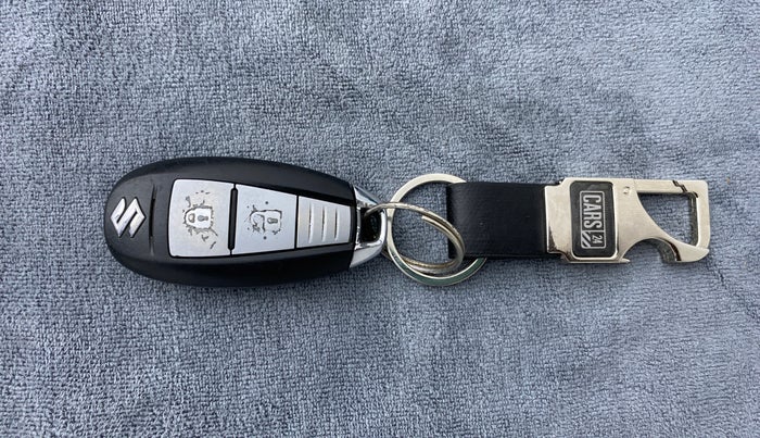 2016 Maruti Vitara Brezza ZDI PLUS DUAL TONE, Diesel, Manual, 55,228 km, Key Close Up