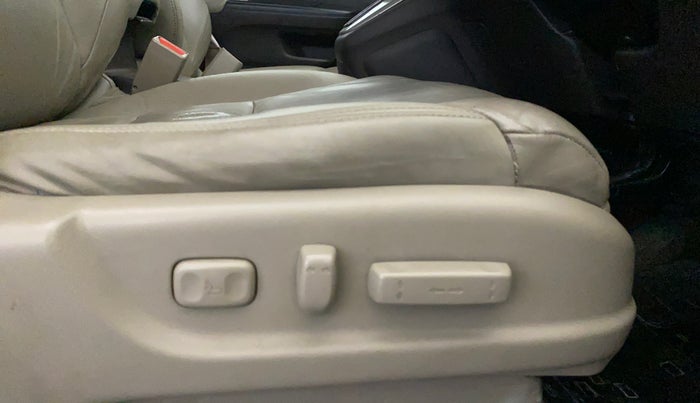 2015 Honda CRV 2.4 AWD AT, Petrol, Automatic, 1,00,255 km, Driver Side Adjustment Panel