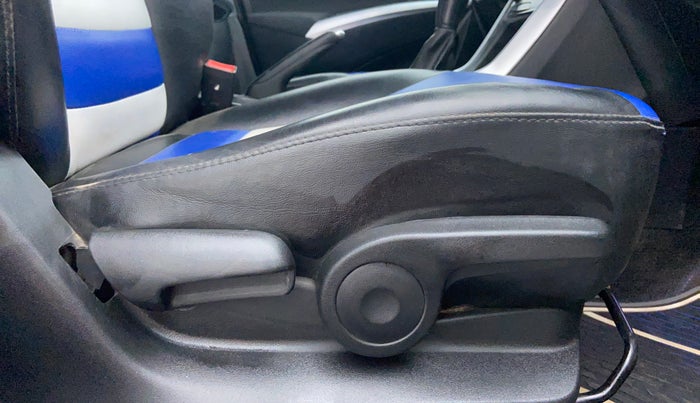 2017 Maruti S Cross ZETA SHVS, Diesel, Manual, 69,906 km, Driver Side Adjustment Panel