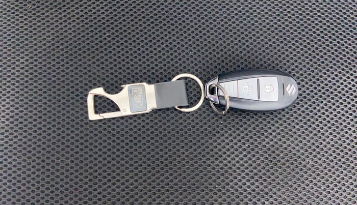 2017 Maruti S Cross ZETA SHVS, Diesel, Manual, 69,906 km, Key Close-up