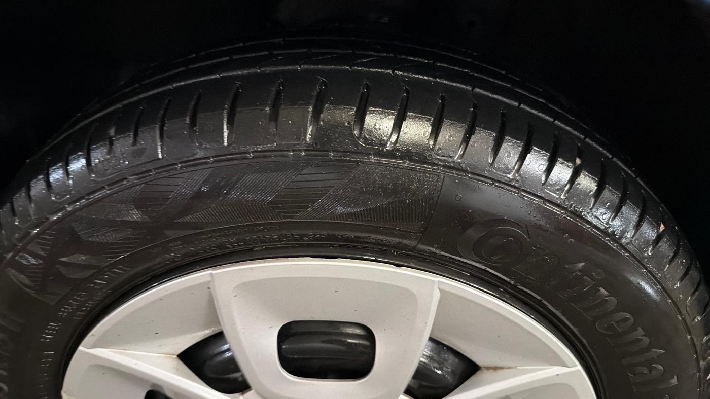 2017 Maruti IGNIS DELTA 1.2, Petrol, Manual, 66,295 km, Left Front Tyre Tread