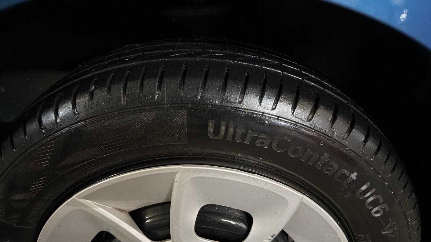 2017 Maruti IGNIS DELTA 1.2, Petrol, Manual, 66,295 km, Right Front Tyre Tread