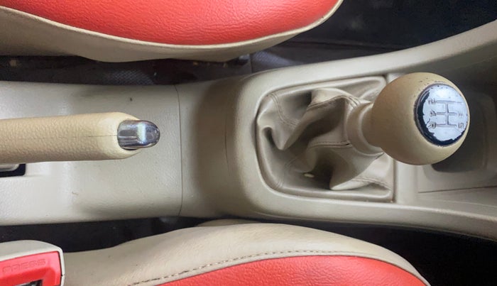 2014 Maruti Swift Dzire VXI, Petrol, Manual, 65,695 km, Gear Lever