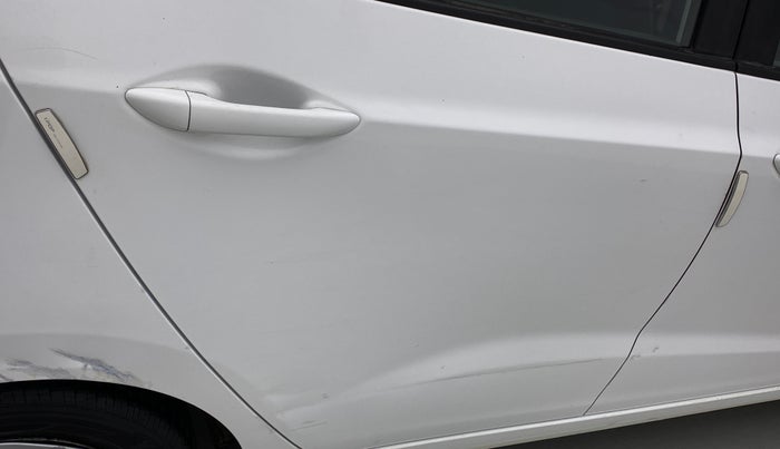 2019 Hyundai Xcent S 1.2, CNG, Manual, 84,966 km, Right rear door - Minor scratches