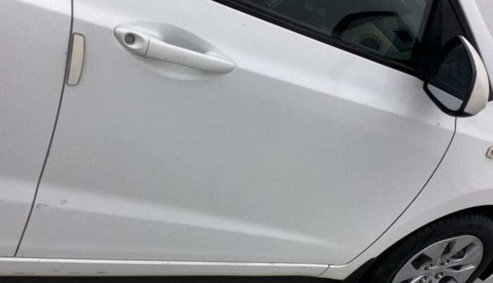 2019 Hyundai Xcent S 1.2, CNG, Manual, 84,966 km, Driver-side door - Minor scratches