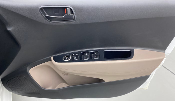 2019 Hyundai Xcent S 1.2, CNG, Manual, 84,966 km, Driver Side Door Panels Control