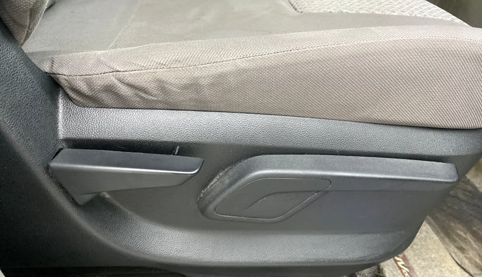 2016 Mahindra Kuv100 K8 D 6 STR, Diesel, Manual, 53,909 km, Driver Side Adjustment Panel