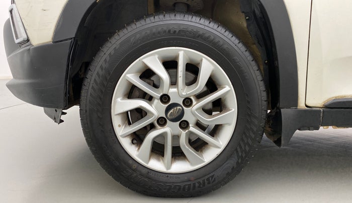 2016 Mahindra Kuv100 K8 D 6 STR, Diesel, Manual, 53,909 km, Left Front Wheel