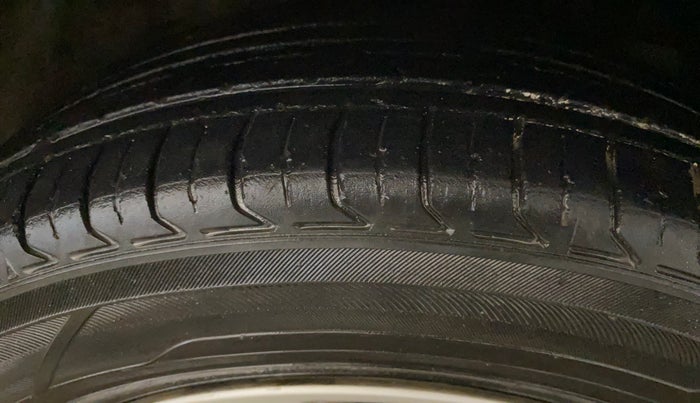 2016 Honda City 1.5L I-VTEC VX CVT, Petrol, Automatic, 54,713 km, Right Front Tyre Tread