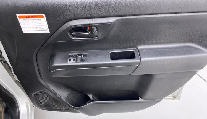 2021 Maruti New Wagon-R LXI CNG 1.0, CNG, Manual, 78,197 km, Driver Side Door Panels Control