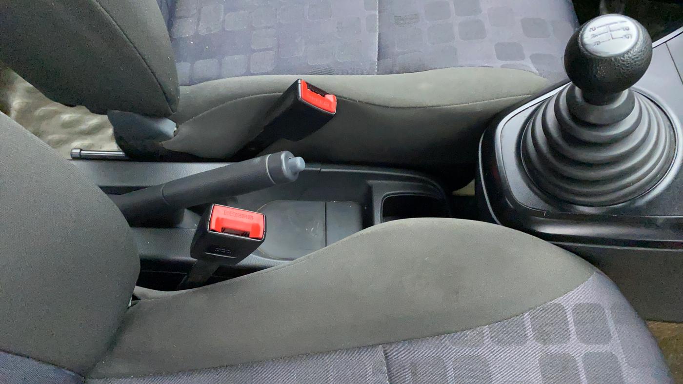 2014 Maruti Ritz LXI, Petrol, Manual, 58,205 km, Gear Lever