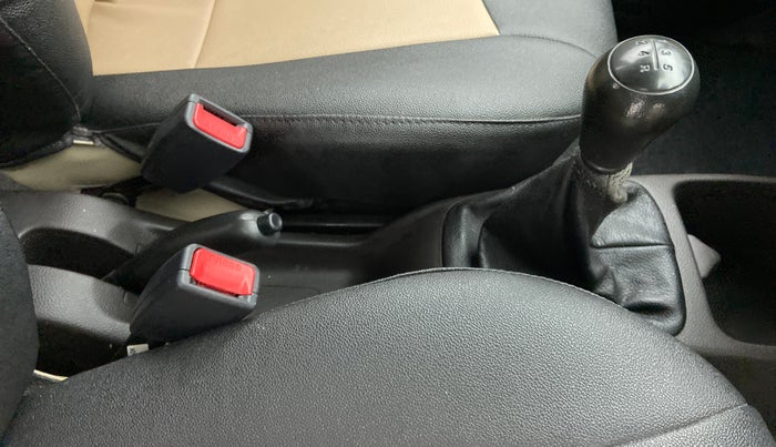 2018 Hyundai Eon MAGNA +, Petrol, Manual, 49,315 km, Gear Lever