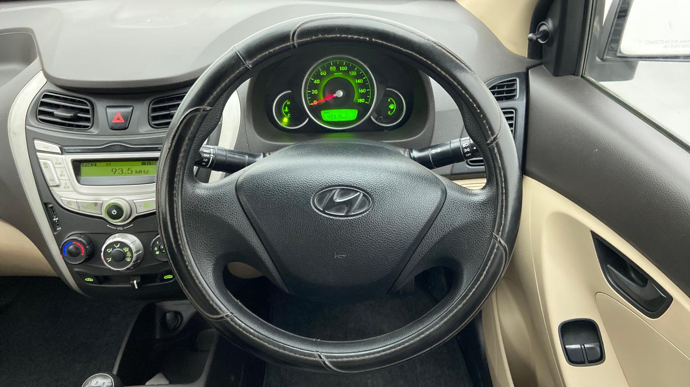 2018 Hyundai Eon MAGNA +, Petrol, Manual, 49,315 km, Steering Wheel Close Up