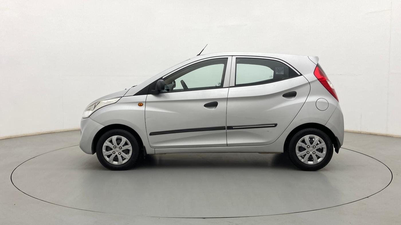 2018 Hyundai Eon MAGNA +, Petrol, Manual, 49,315 km, Left Side