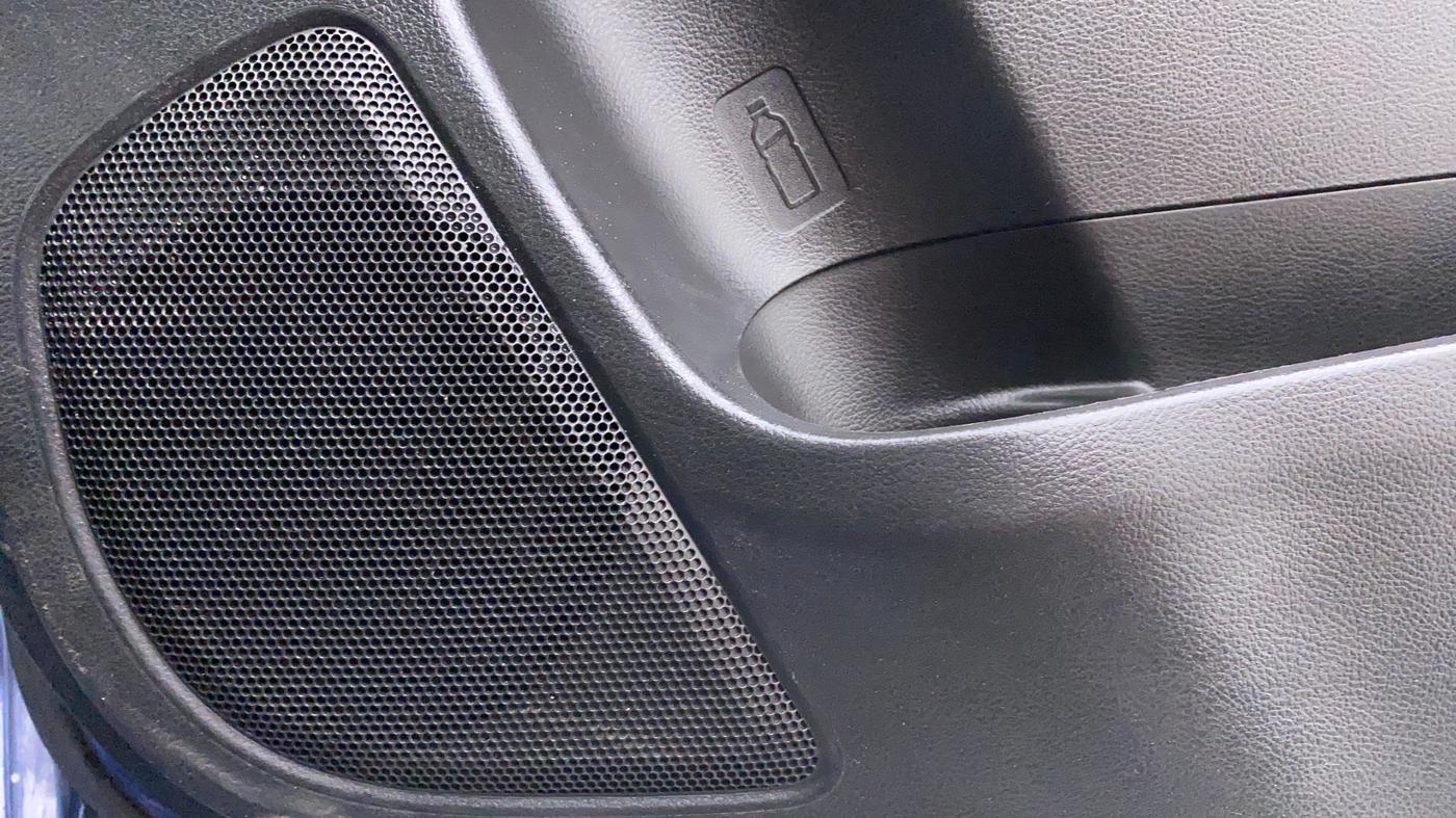 2019 Maruti XL6 ALPHA MT, Petrol, Manual, 16,131 km, Speaker