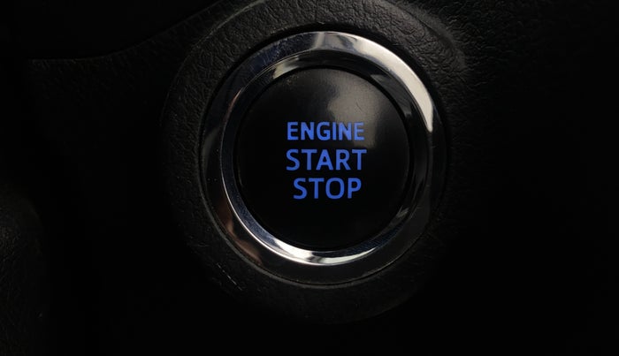 2022 Toyota Innova Crysta 2.7 VX 7 STR, Petrol, Manual, 70,083 km, Keyless Start/ Stop Button