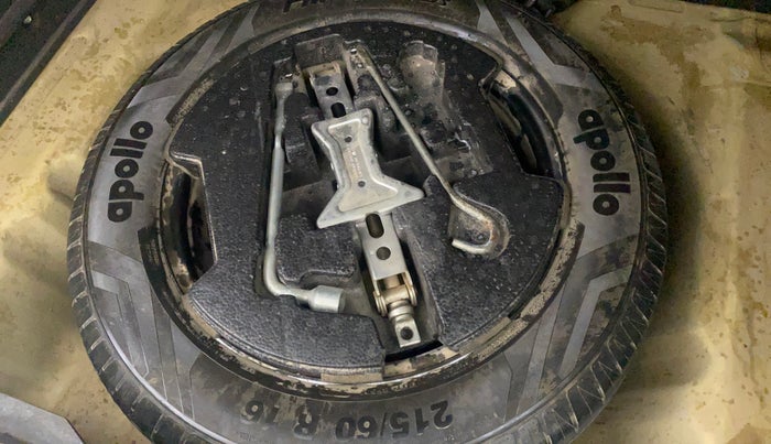 2016 Maruti Vitara Brezza ZDI PLUS, Diesel, Manual, 1,33,214 km, Spare Tyre