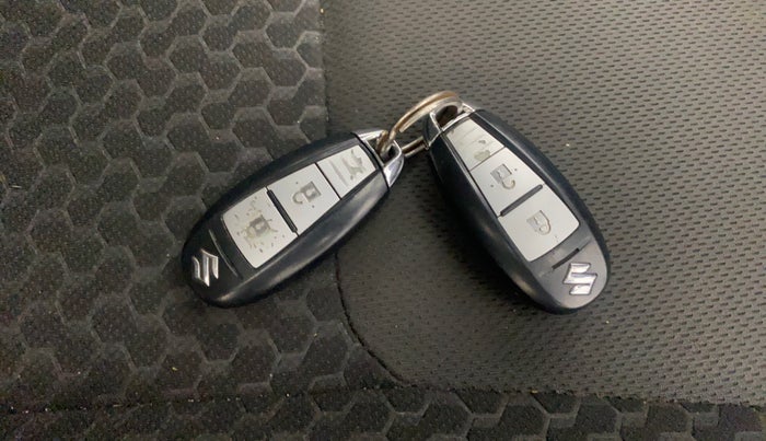 2016 Maruti Vitara Brezza ZDI PLUS, Diesel, Manual, 1,33,214 km, Key Close Up