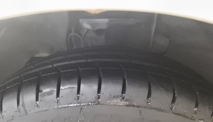 2022 Tata Tiago XM CNG, CNG, Manual, 65,111 km, Left Front Tyre Tread