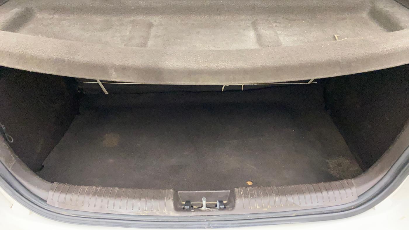 2011 Hyundai i20 MAGNA 1.2, Petrol, Manual, 77,038 km, Boot Inside