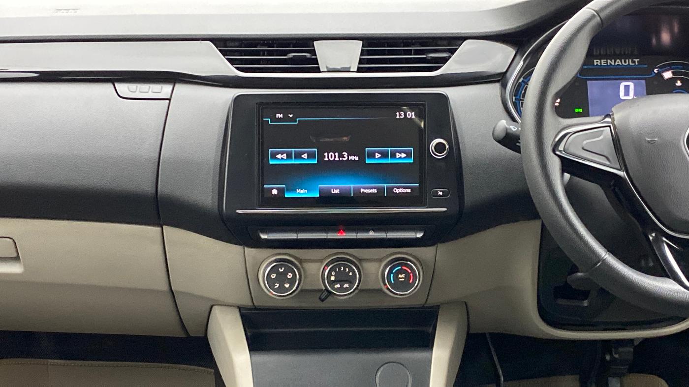2020 Renault TRIBER 1.0 RXT, Petrol, Manual, 21,695 km, Air Conditioner