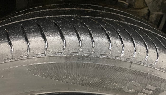 2022 Maruti Vitara Brezza VXI, Petrol, Manual, 42,153 km, Right Front Tyre Tread