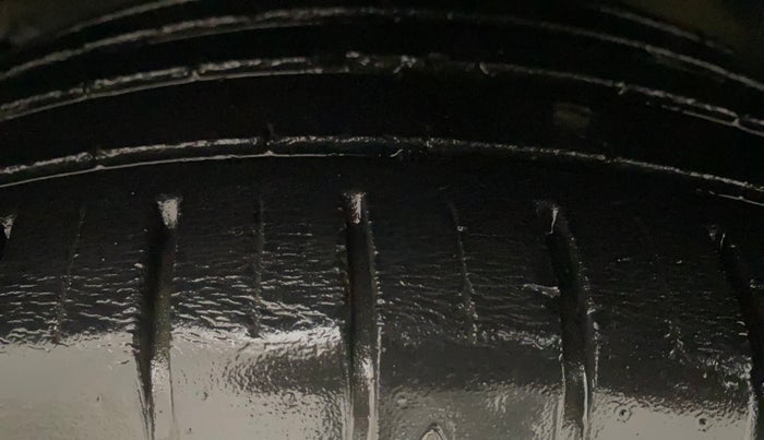 2021 Maruti Baleno ALPHA CVT PETROL 1.2, Petrol, Automatic, 31,958 km, Left Front Tyre Tread