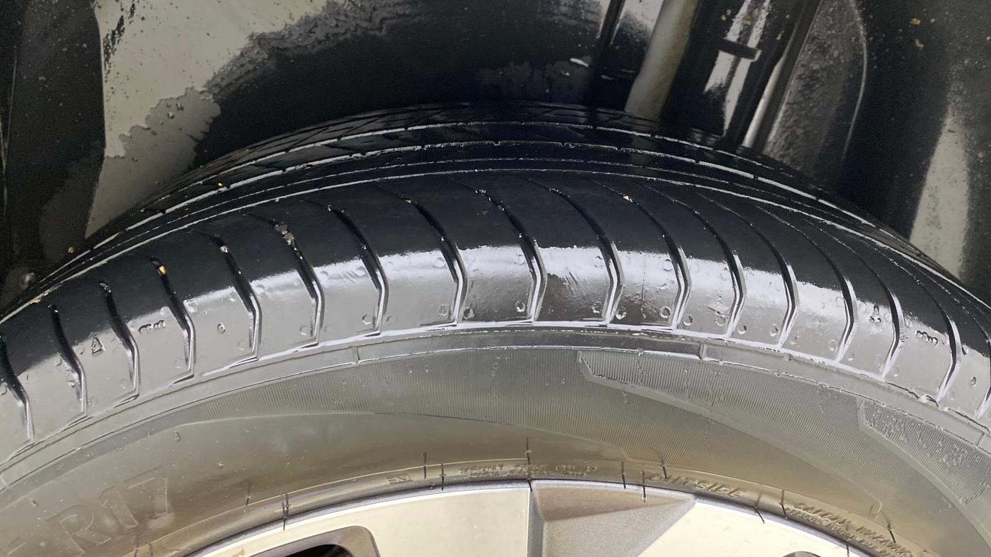2022 Volkswagen TAIGUN TOPLINE 1.0 TSI AT, Petrol, Automatic, 44,841 km, Left Rear Tyre Tread