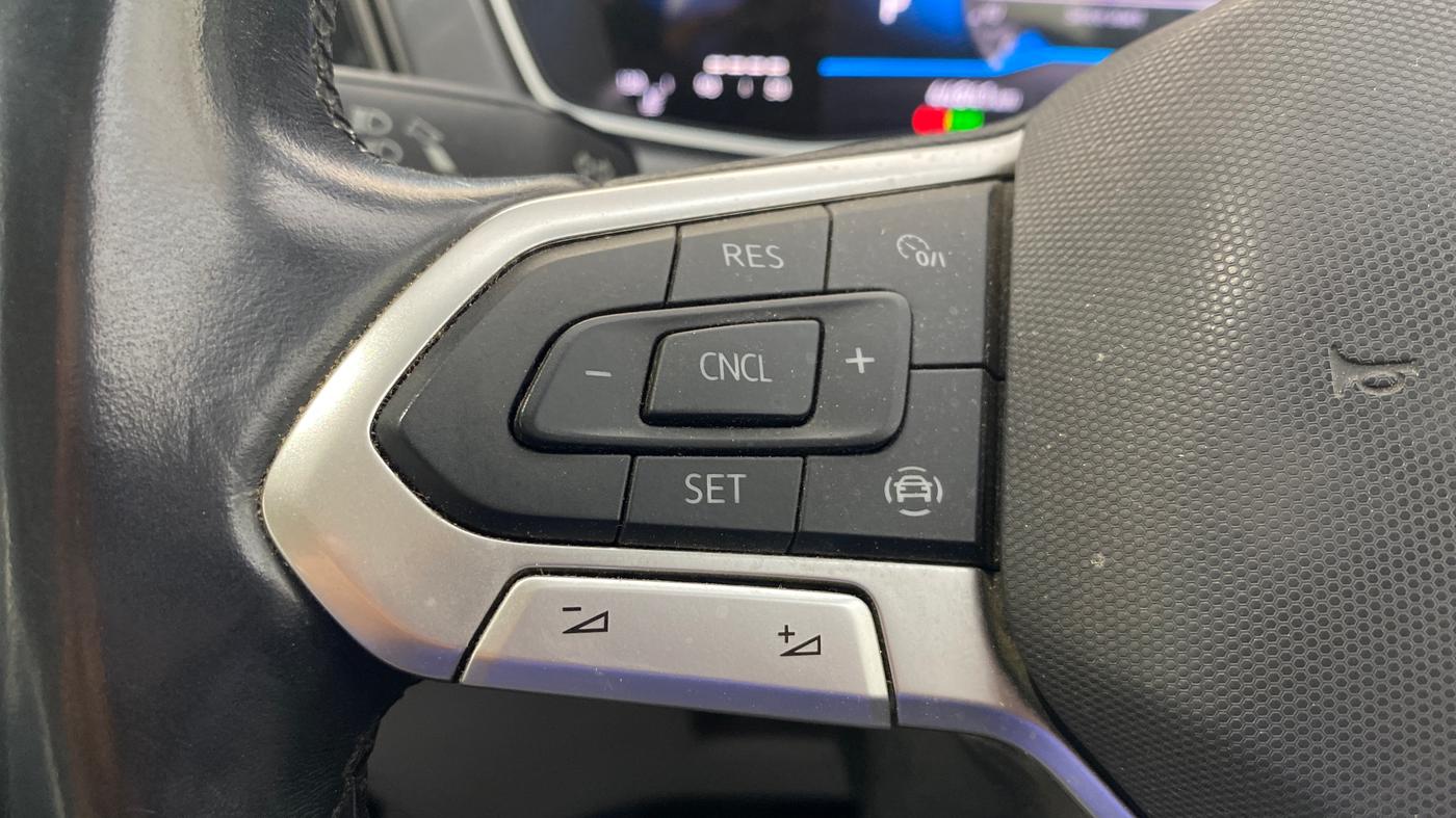 2022 Volkswagen TAIGUN TOPLINE 1.0 TSI AT, Petrol, Automatic, 44,841 km, Adaptive Cruise Control